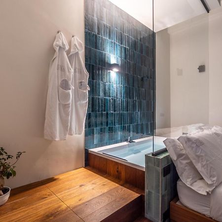 Palazzo Italia Suites บารี ภายนอก รูปภาพ
