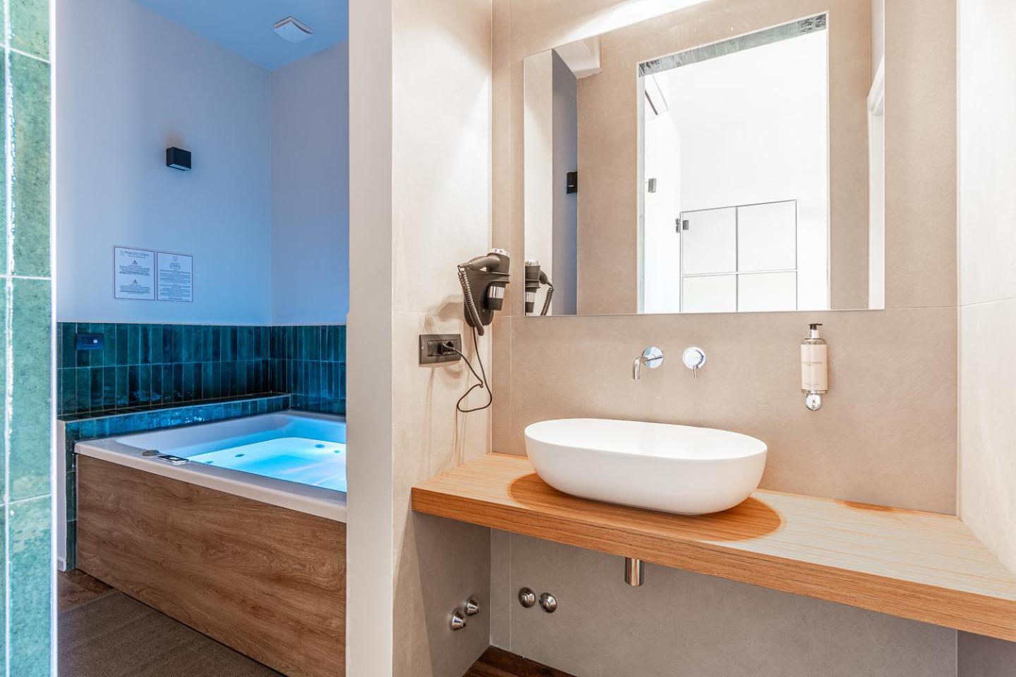 Palazzo Italia Suites บารี ภายนอก รูปภาพ