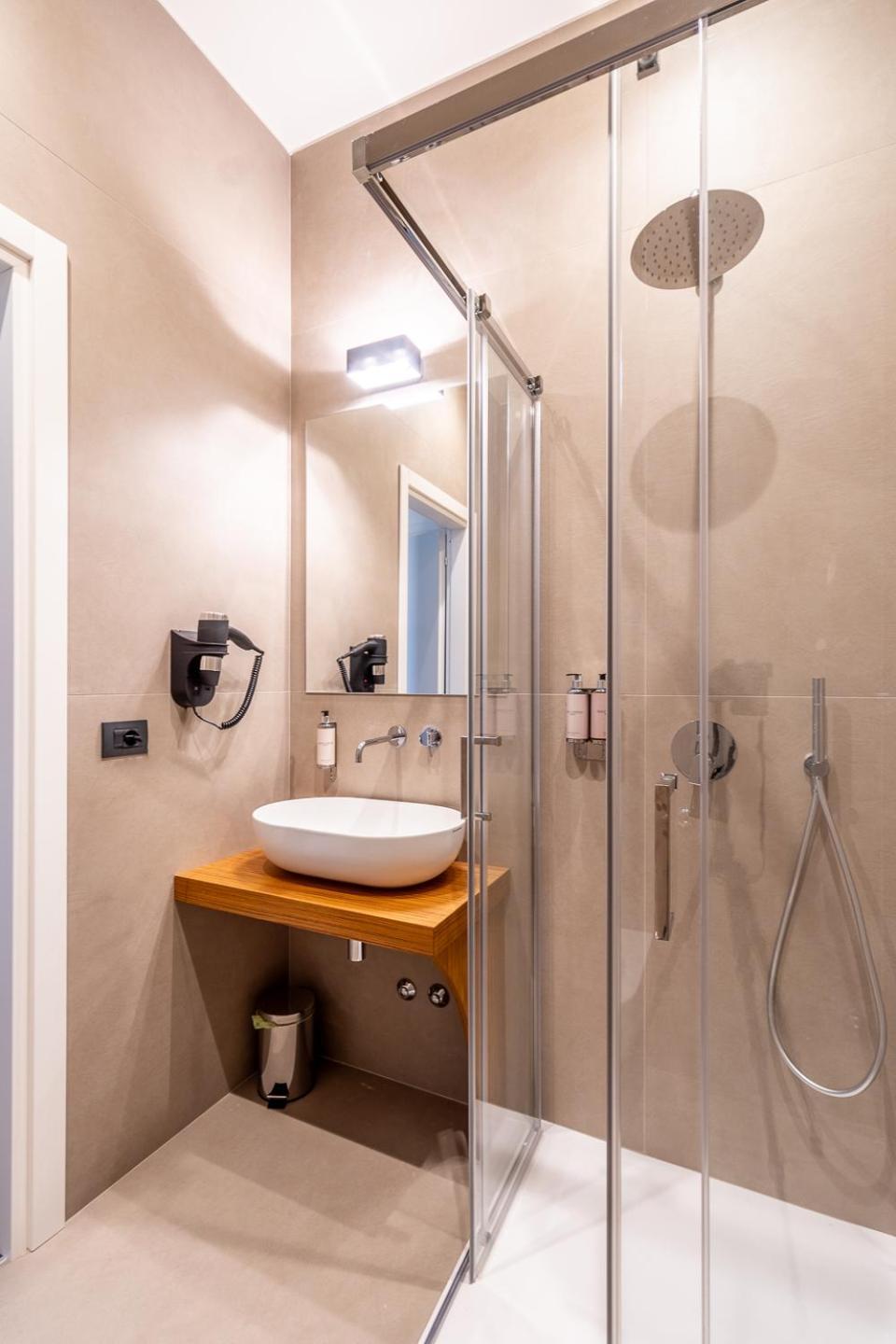 Palazzo Italia Suites บารี ภายนอก รูปภาพ